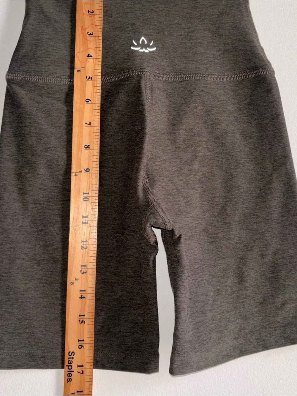Beyond Yoga High-Rise Bike Shorts in Dark Green Charcoal